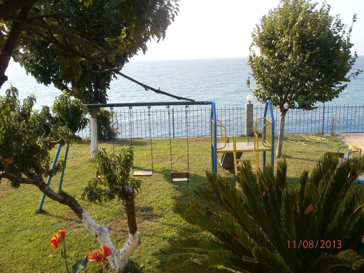 Secret Paradise Villas Loutra Elevtheron ภายนอก รูปภาพ